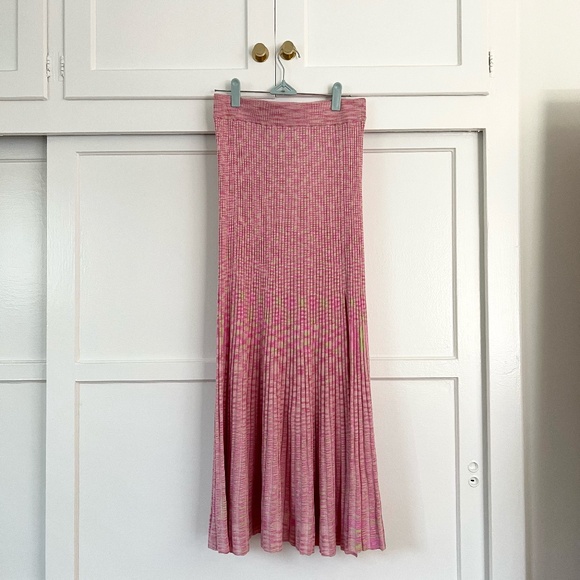 Hansen & Gretel Corbin Ribbed Knit Space Dye Skirt in Rainbow Pink Size Medium - Picture 3 of 7